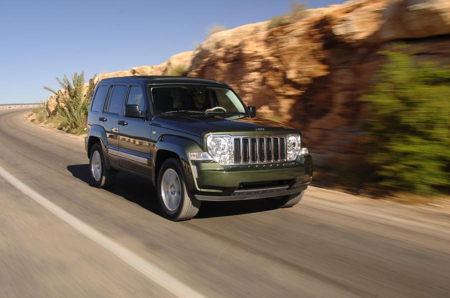  Jeep Cherokee 2008 года  (фото 16 из 161)